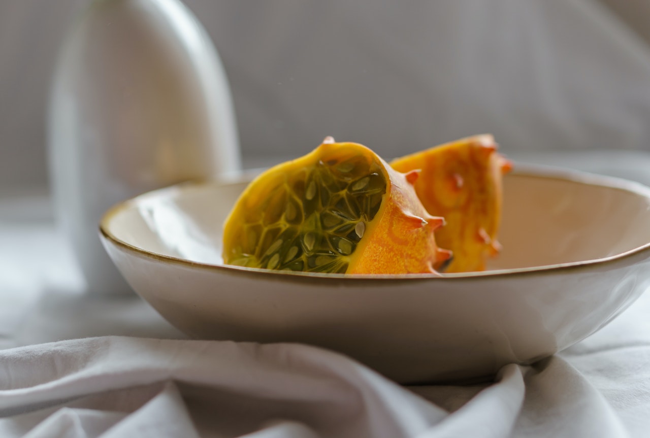 kiwano fruit dans un plat